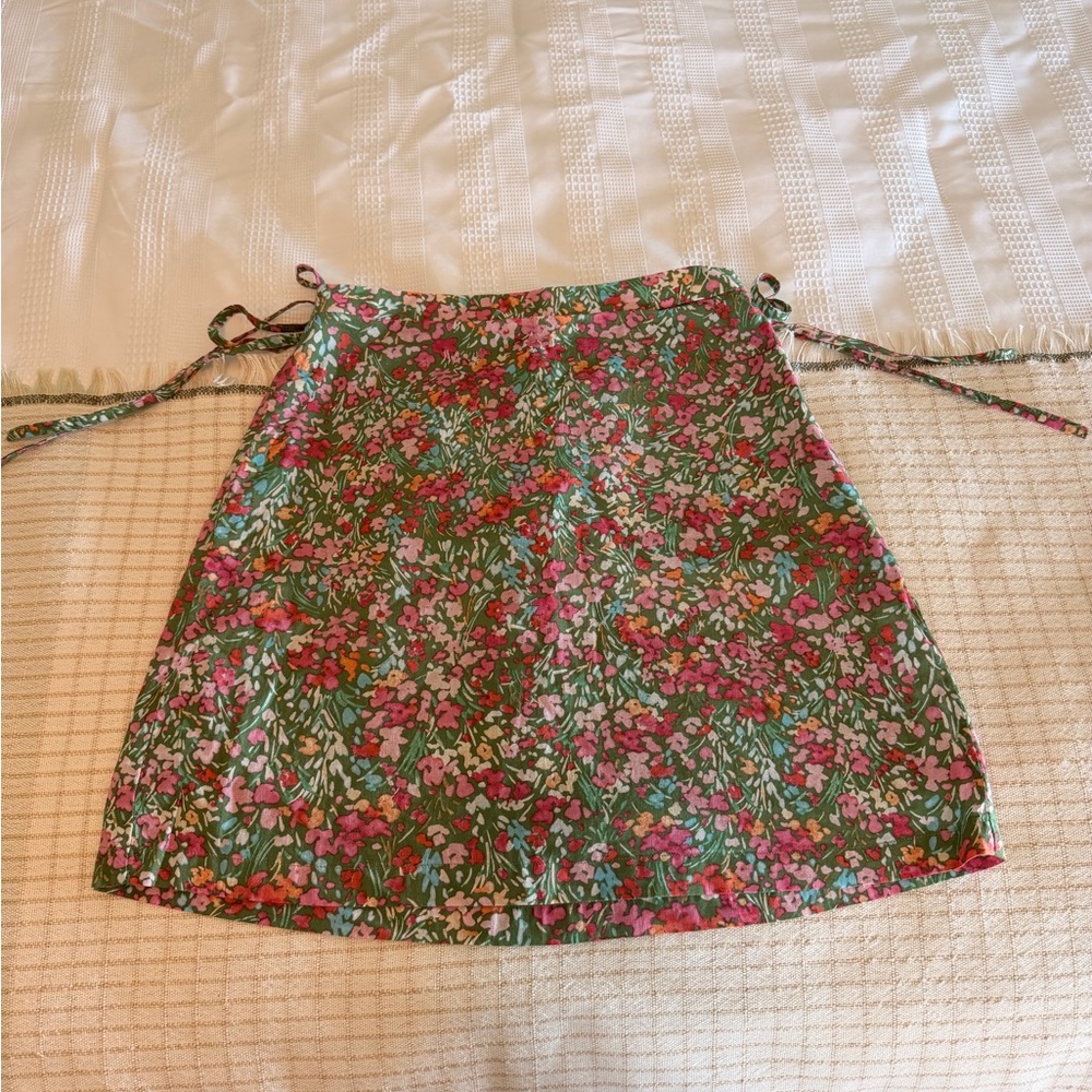 Lost + Wander Green Floral Mini Skirt with Tie Sides